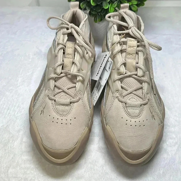 Reebok SZ 9 Beige Club C Cardi Sneakers - Picture 3 of 9